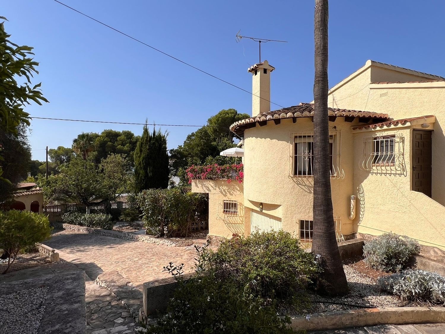 Villa in Moraira, Alicante, Spain 3 bedrooms, 247 sq.m. No. 179551