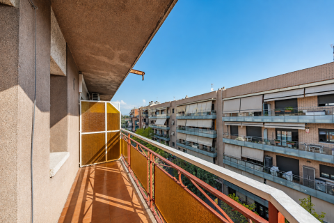 Apartamento en Cerdanyola del Vallès, Barcelona, España 5 dormitorios, 143 m2 No. 194545