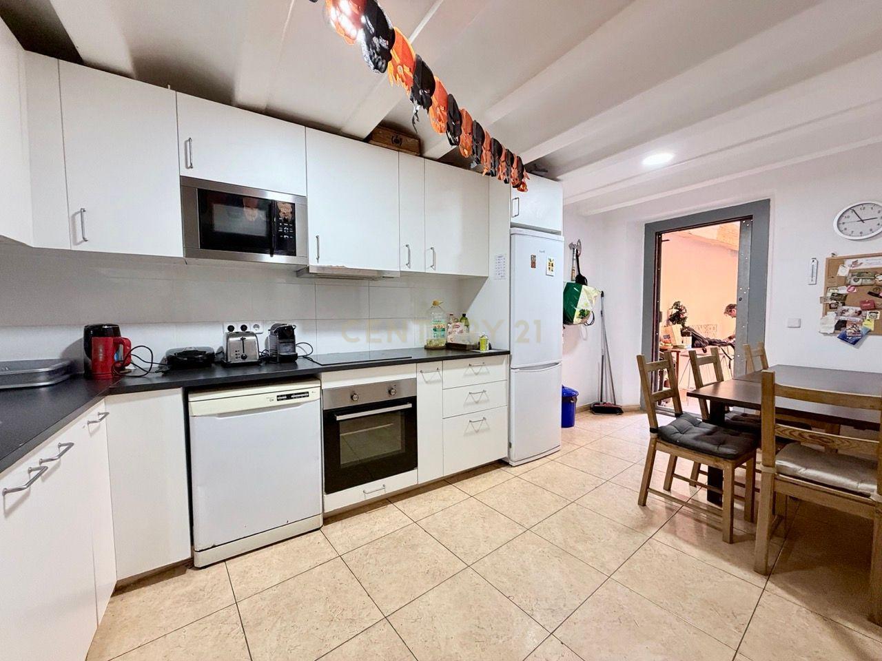 Dzīvoklis Barcelona, Spānijā 5 istabas, 143 m2 Nr. 194544