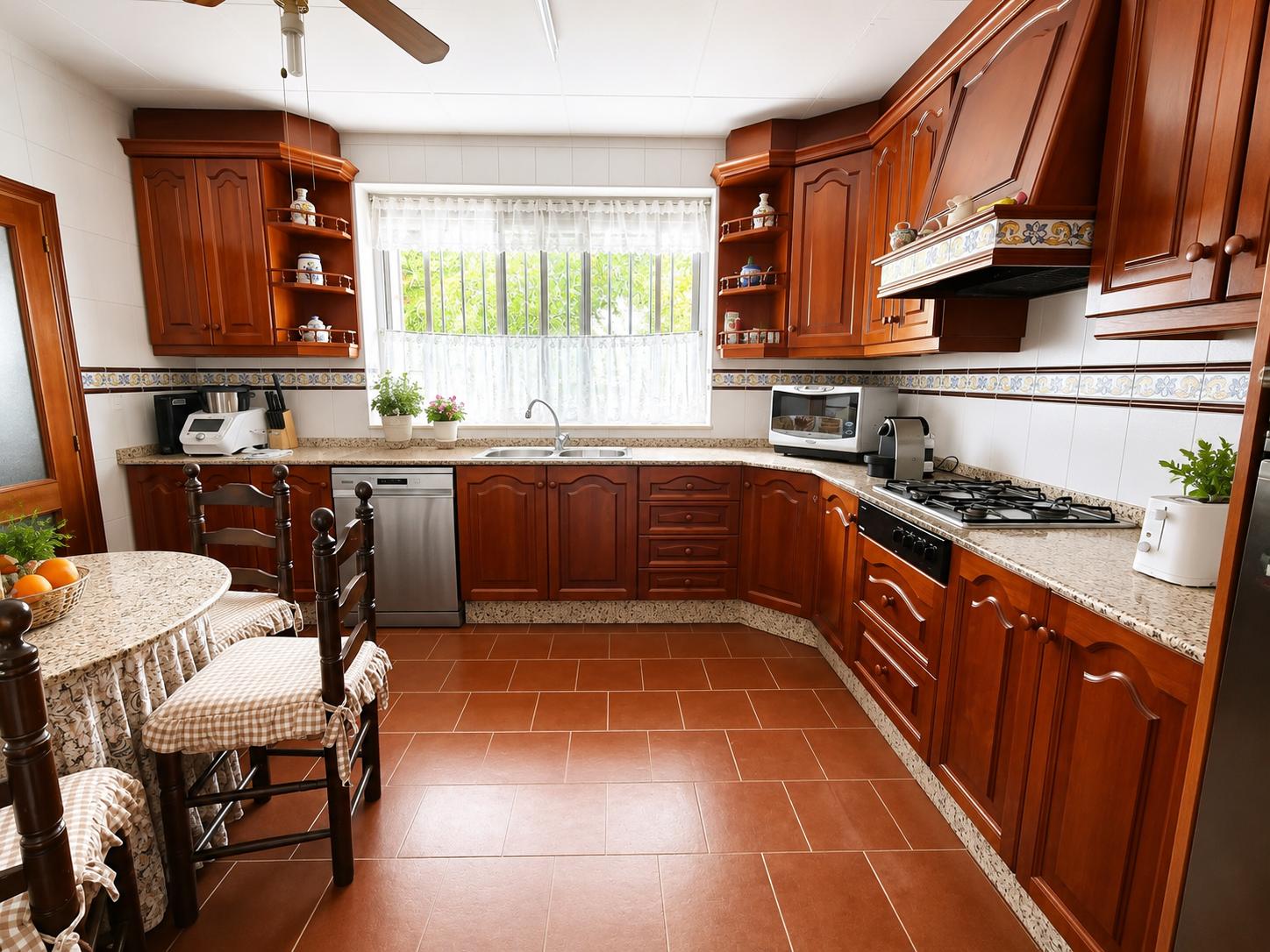 Huvila Villena, Alicante, Espanja 7 makuuhuonetta, 490 m2 No. 190402