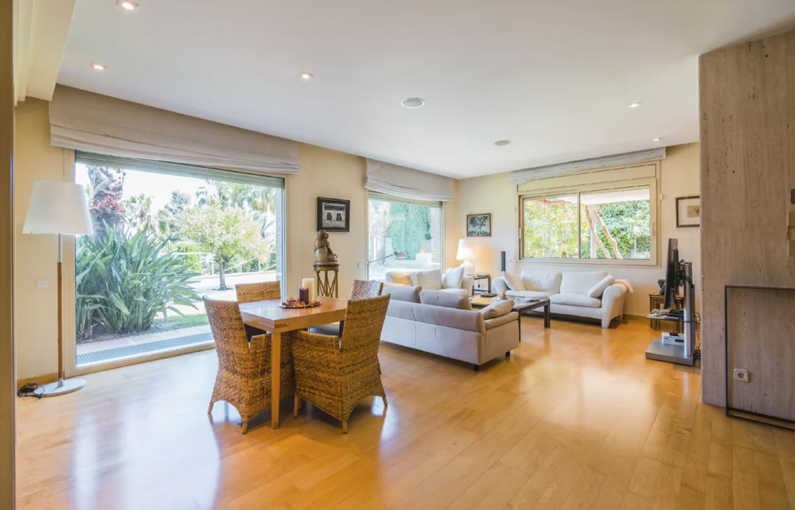 Wohnung in Eixample, Barcelona, Spanien 2 Schlafzimmer, 117 m2 Nr. 133500
