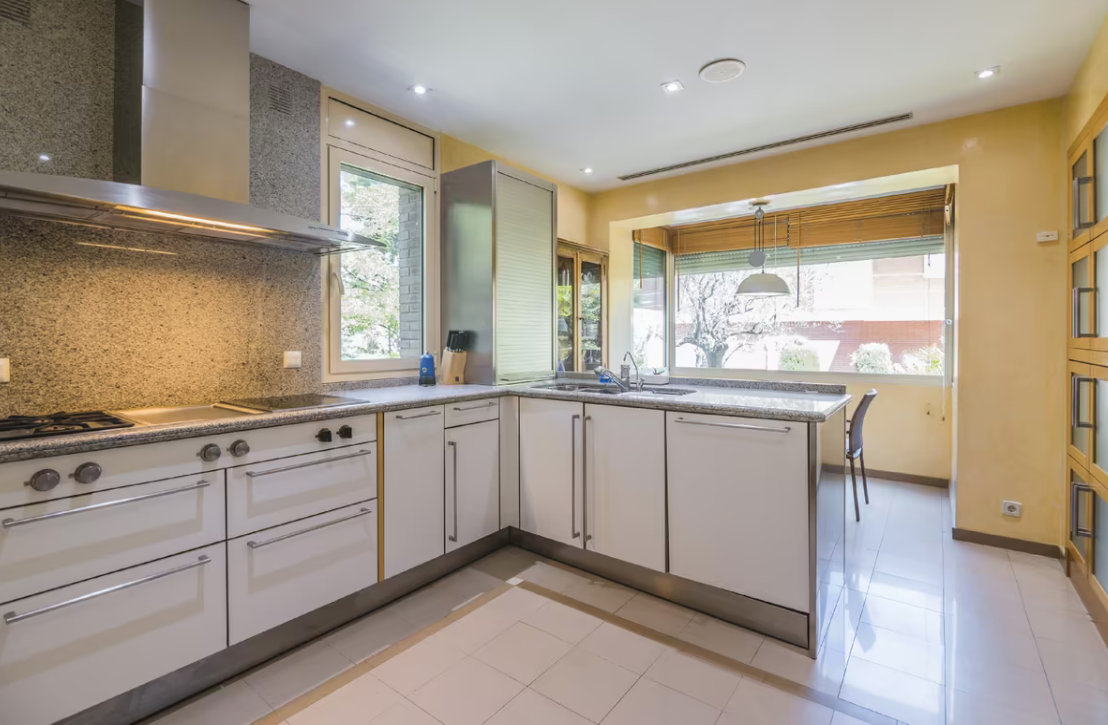 Wohnung in Eixample, Barcelona, Spanien 2 Schlafzimmer, 117 m2 Nr. 133500