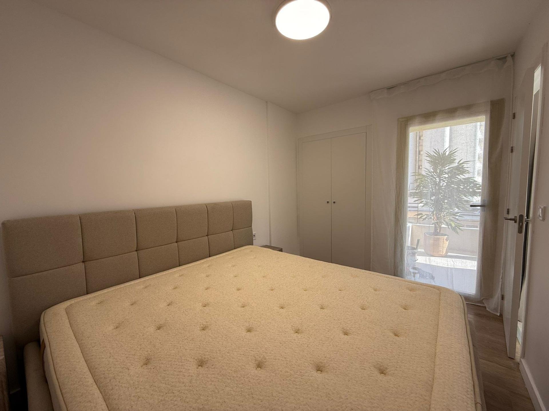Apartamento en Benidorm, Alicante, España 1 dormitorio, 50 m2 No. 189524