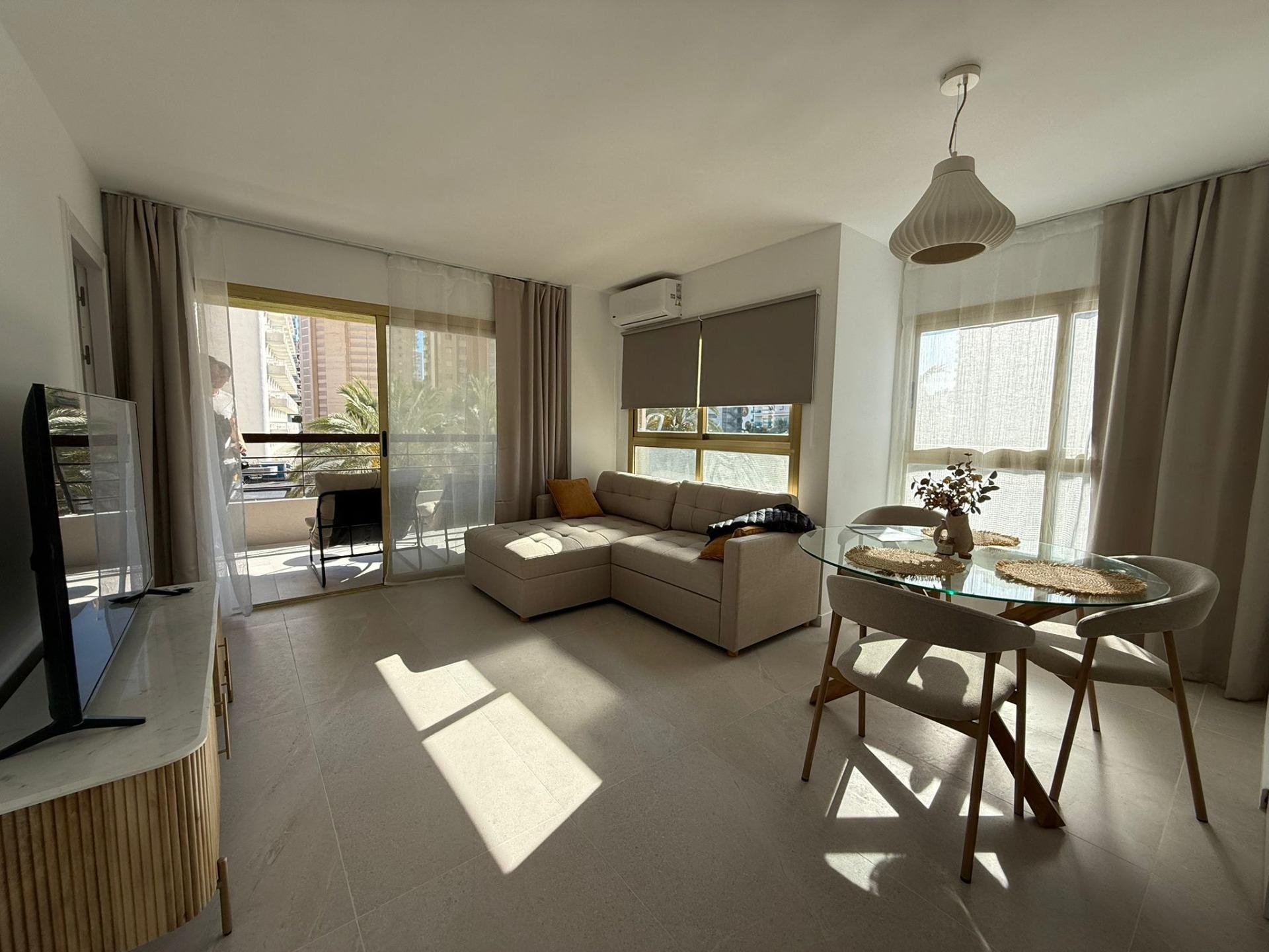Apartamento en Benidorm, Alicante, España 1 dormitorio, 50 m2 No. 189524