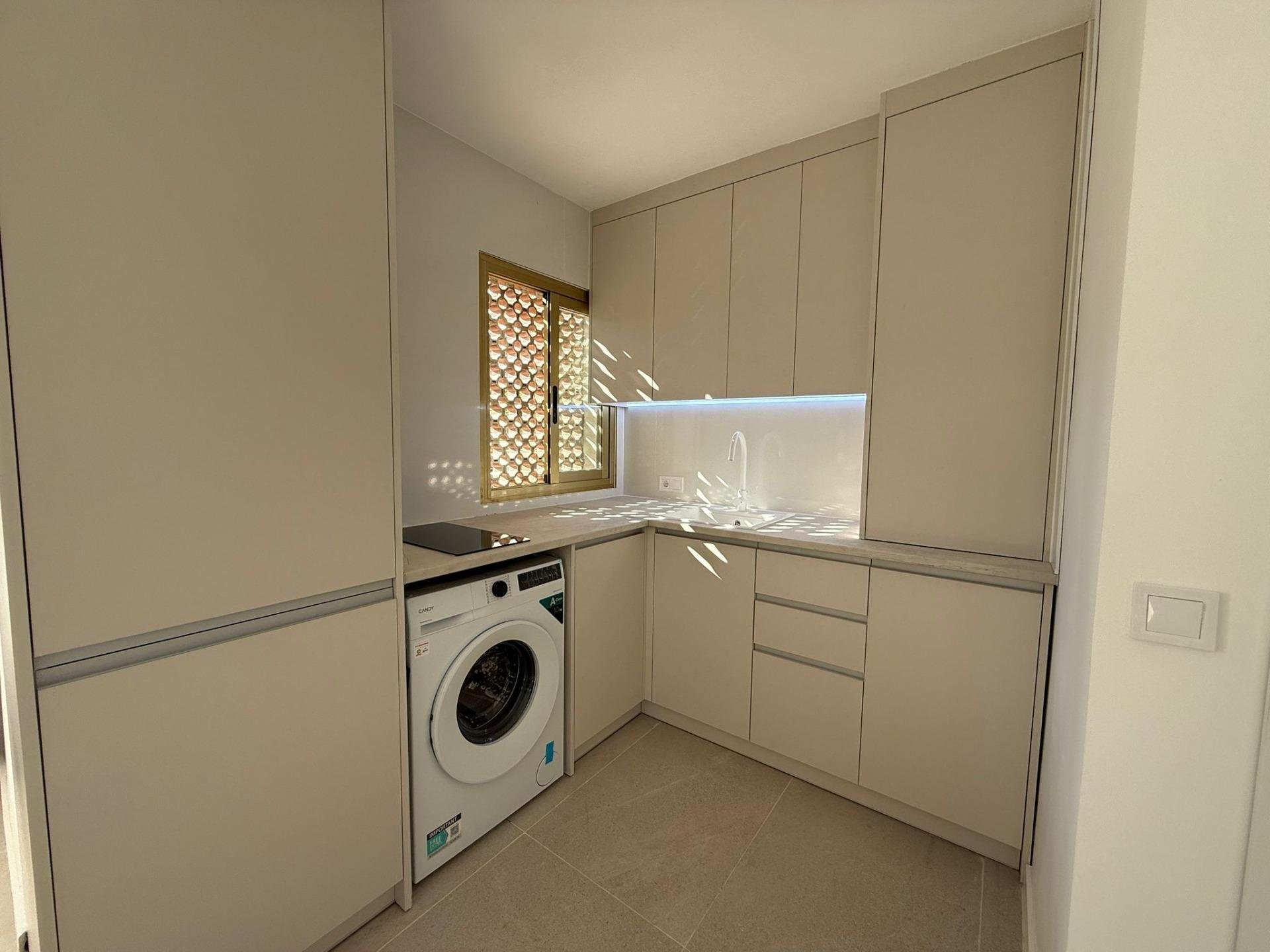 Apartamento en Benidorm, Alicante, España 1 dormitorio, 50 m2 No. 189524