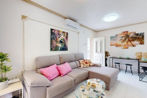 Townhouse in San Miguel de Salinas, Alicante, Spain 3 bedrooms, 94 sq.m. No. 189523
