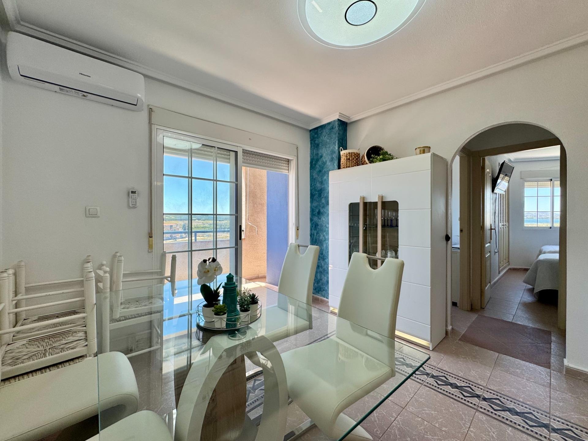 Apartment à Torrevieja, Alicante, Espagne 2 chambres, 53 m2 No. 189522