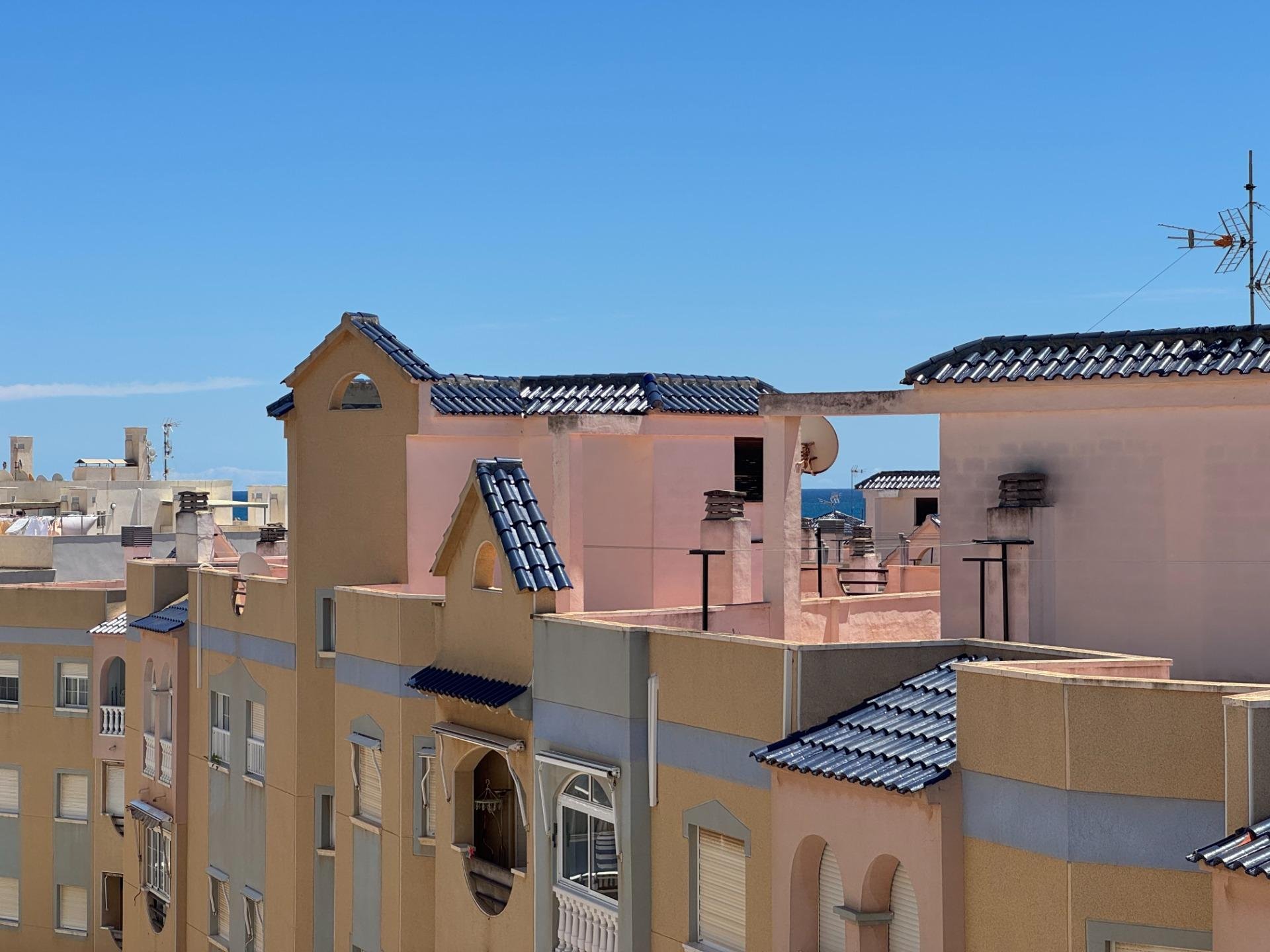 Apartment à Torrevieja, Alicante, Espagne 2 chambres, 53 m2 No. 189522