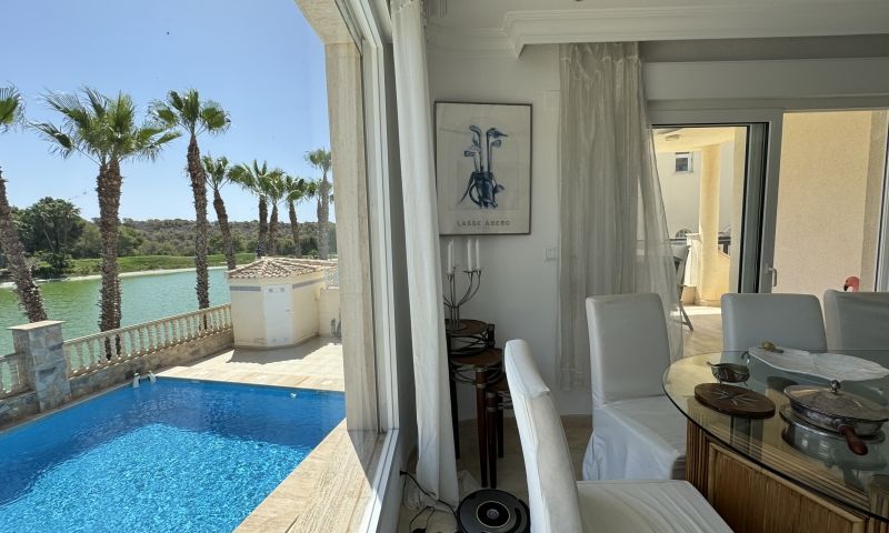 Villa à Alicante, Espagne 3 chambres, 132 m2 No. 189518
