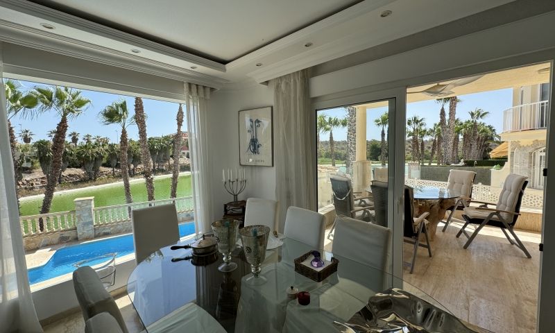 Villa à Alicante, Espagne 3 chambres, 132 m2 No. 189518