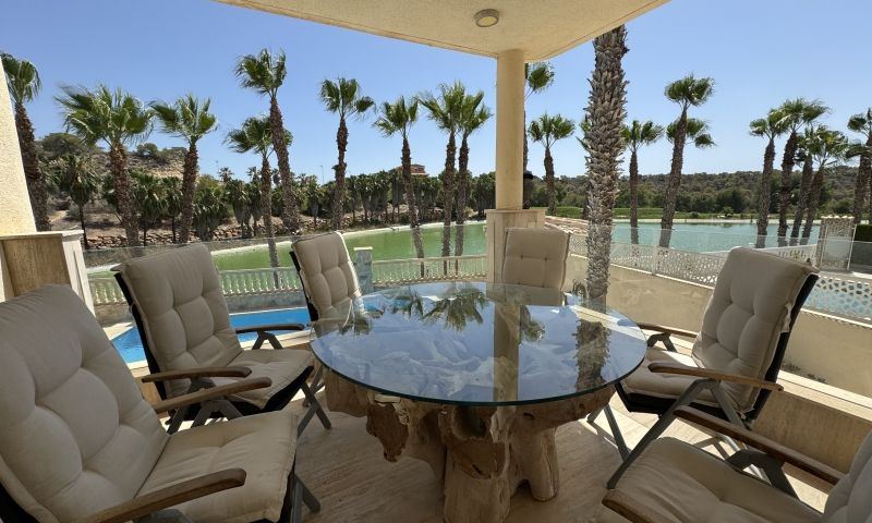 Villa à Alicante, Espagne 3 chambres, 132 m2 No. 189518
