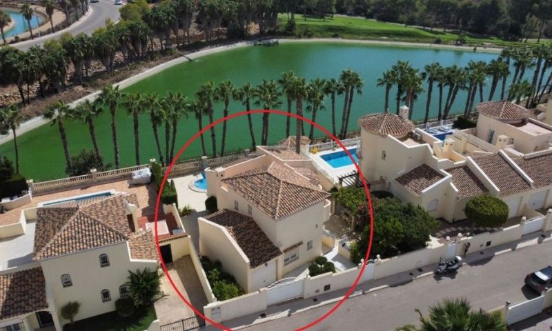 Villa à Alicante, Espagne 3 chambres, 132 m2 No. 189518