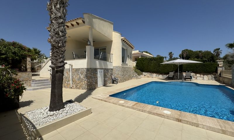 Villa à Alicante, Espagne 3 chambres, 132 m2 No. 189518