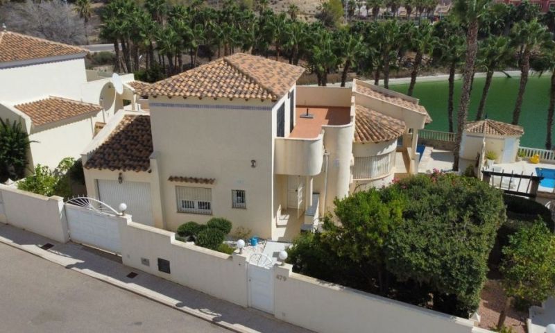 Villa à Alicante, Espagne 3 chambres, 132 m2 No. 189518