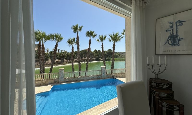 Villa à Alicante, Espagne 3 chambres, 132 m2 No. 189518
