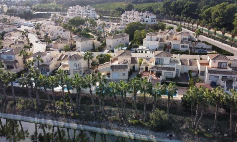 Villa à Alicante, Espagne 3 chambres, 132 m2 No. 189518