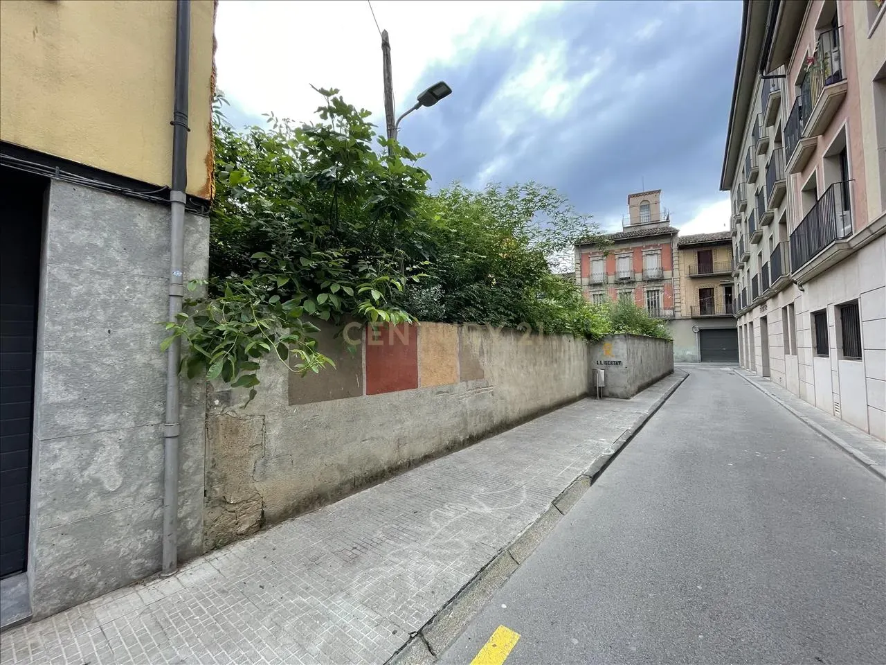 Land plot in Manlleu, Barcelona, Spain No. 186580