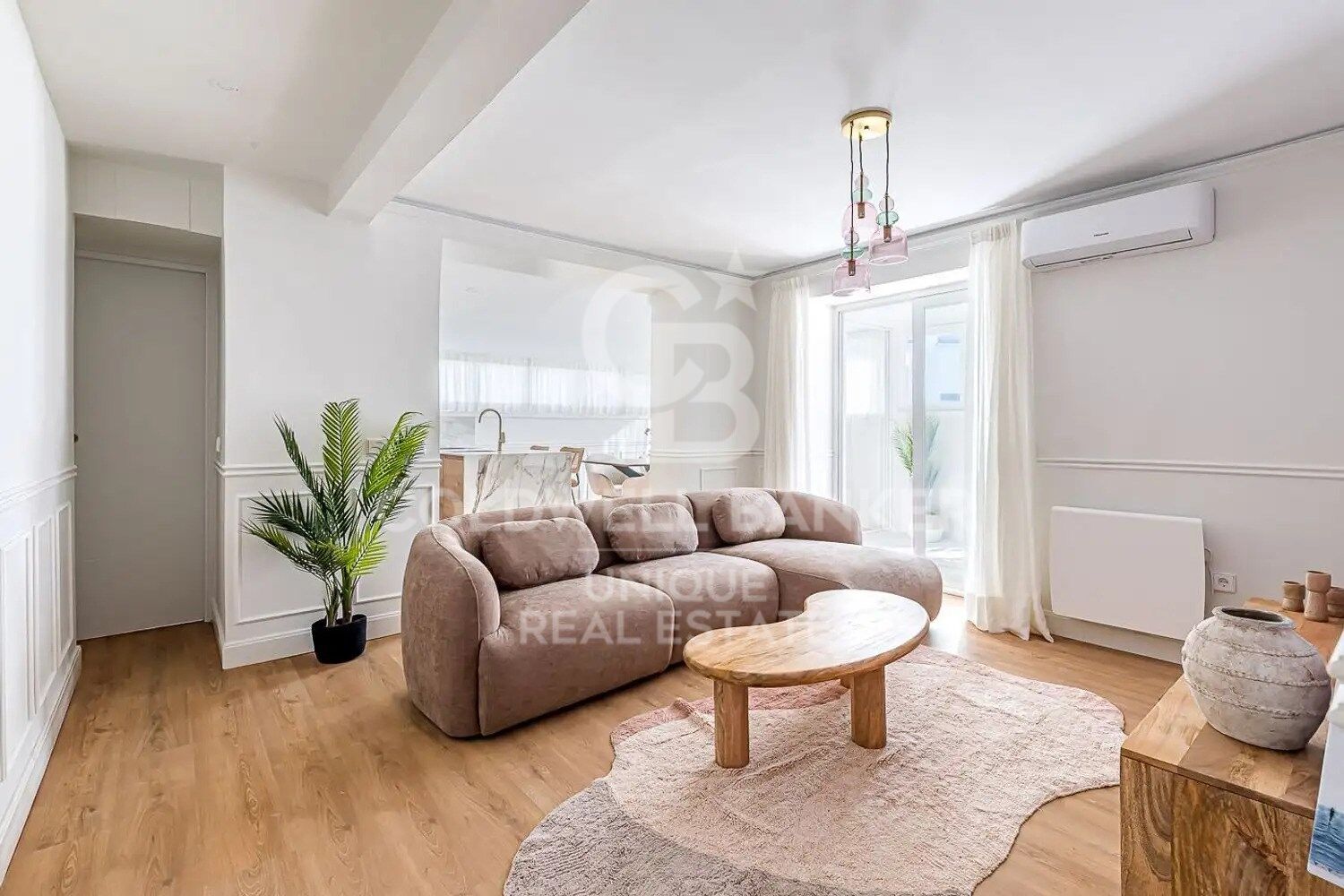 Apartment à Madrid, Espagne 2 chambres, 130 m2 No. 179075