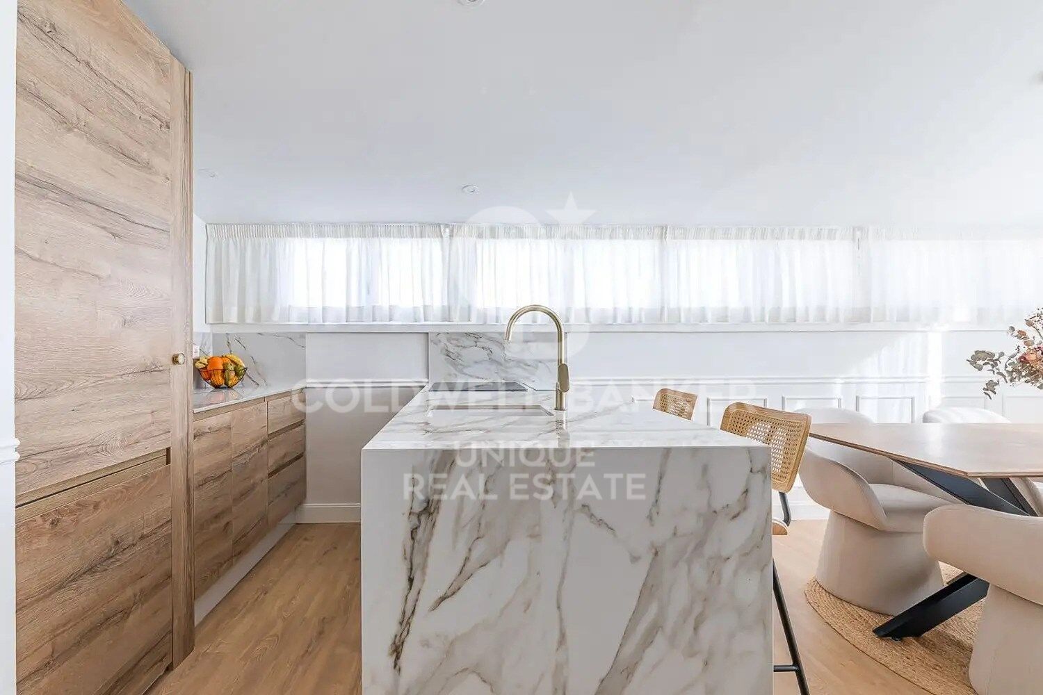 Apartment à Madrid, Espagne 2 chambres, 130 m2 No. 179075