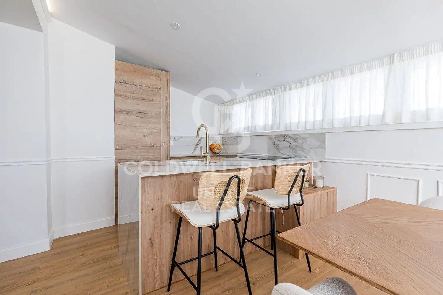 Apartment à Madrid, Espagne 2 chambres, 130 m2 No. 179075