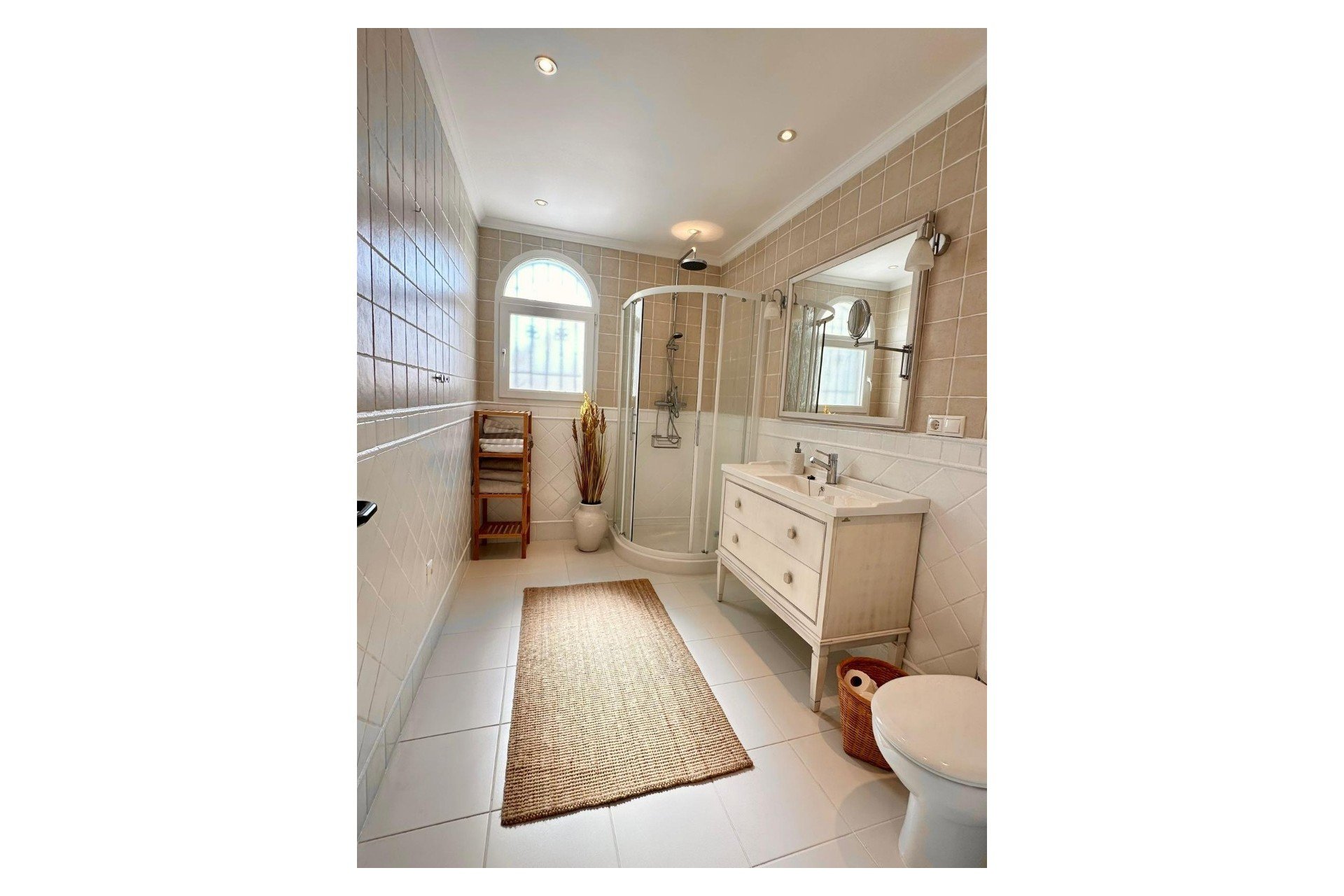 Villa in Torrevieja, Alicante, Spain 3 bedrooms, 151 sq.m. No. 147553