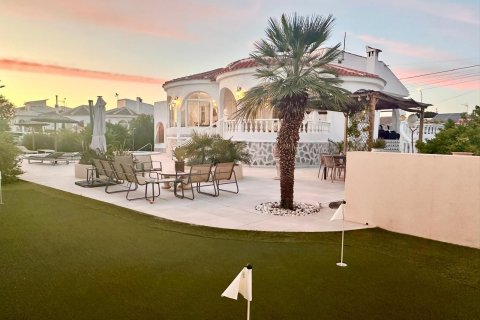 Huvila Torrevieja, Alicante, Espanja 3 makuuhuonetta, 151 m2 No. 147553