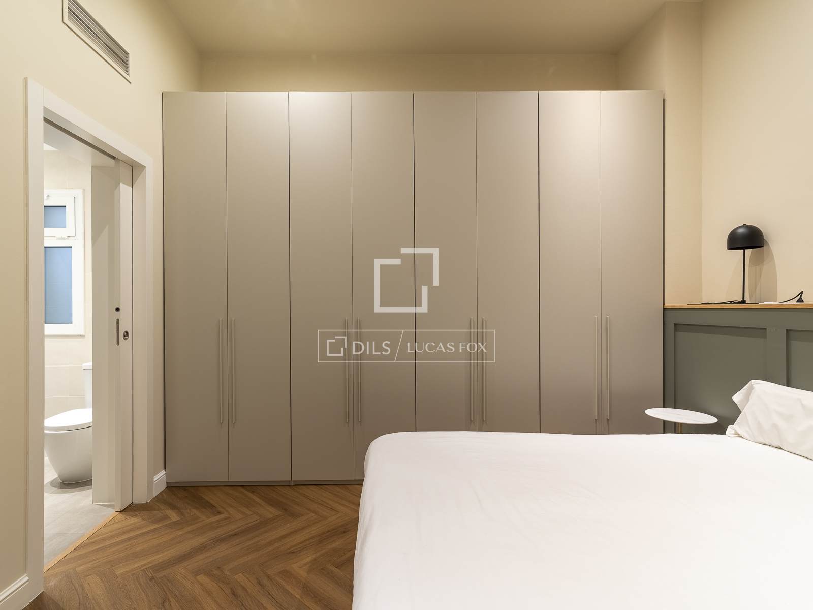 Apartamento en Barcelona, España 3 dormitorios, 136 m2 No. 150683