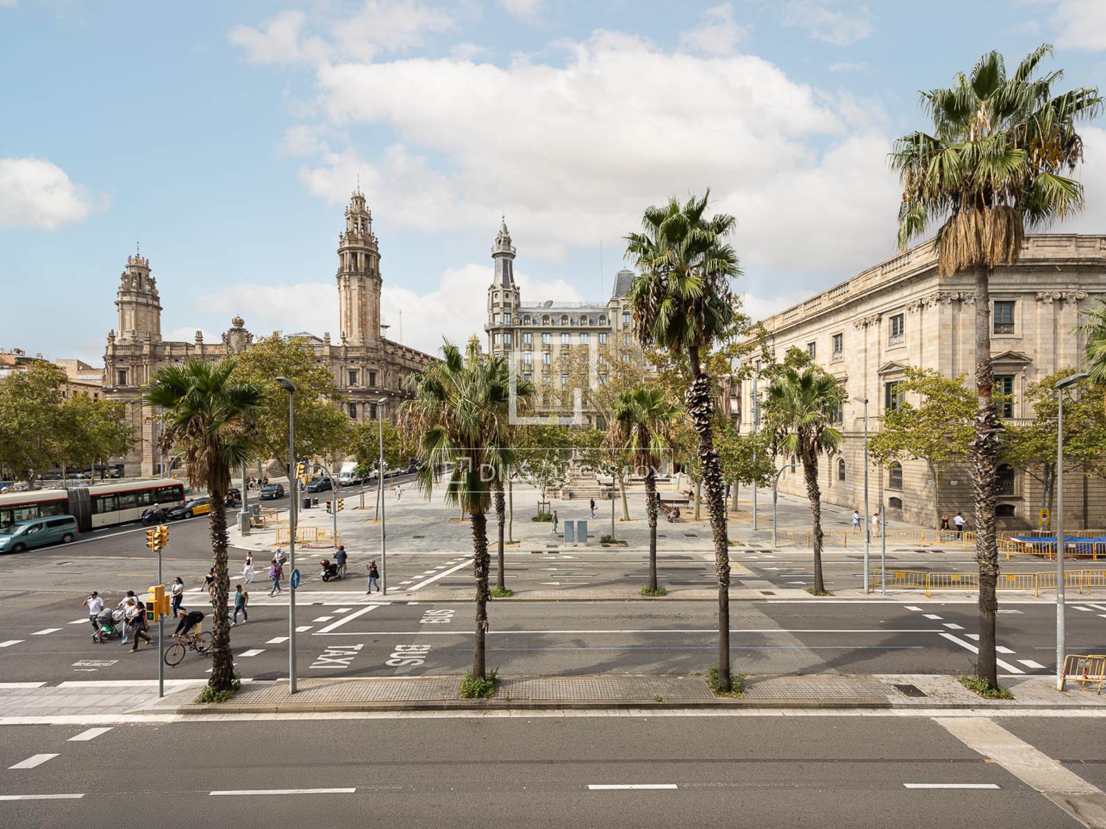 Apartamento en Barcelona, España 3 dormitorios, 136 m2 No. 150683