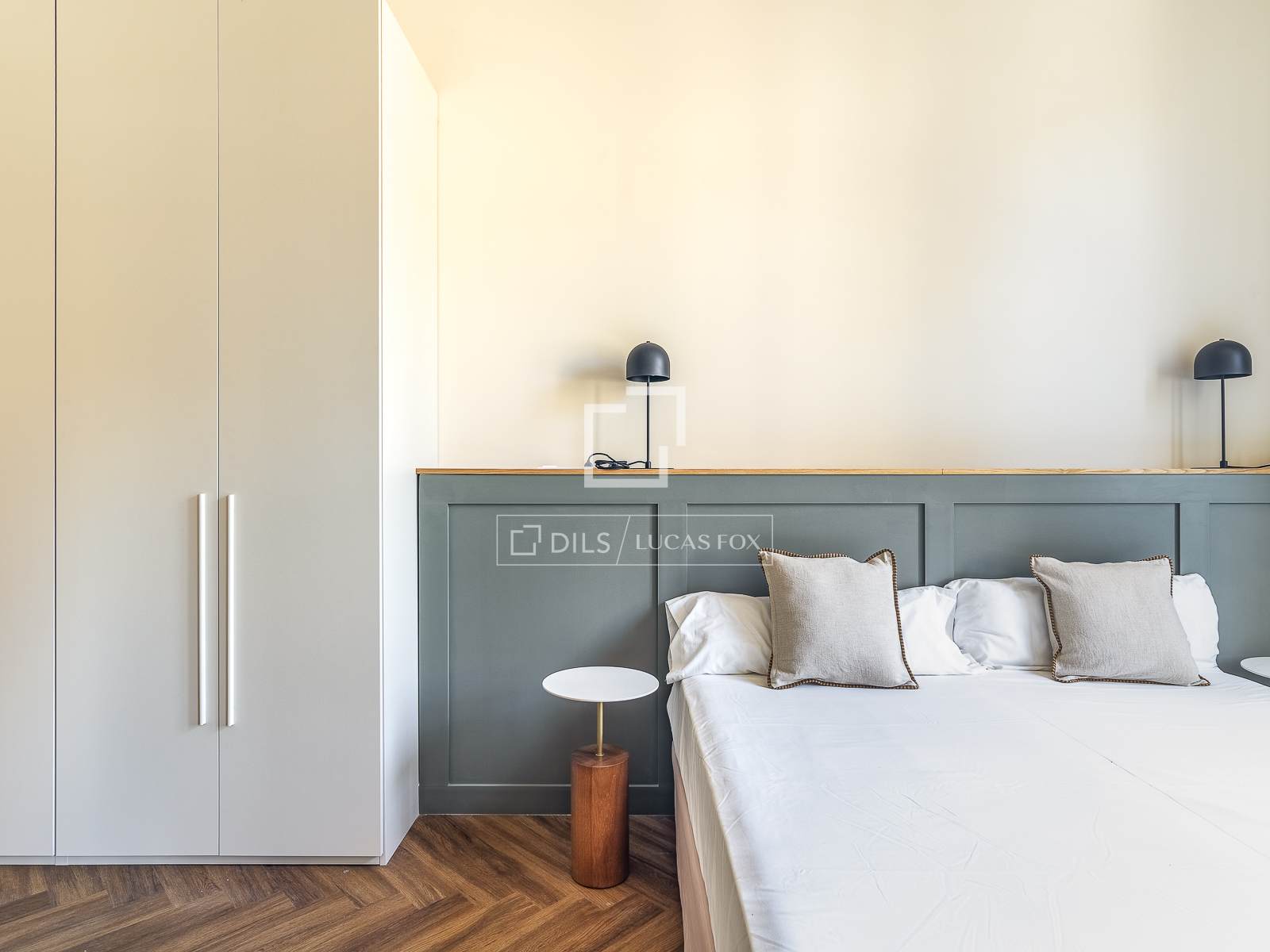 Apartamento en Barcelona, España 3 dormitorios, 136 m2 No. 150683