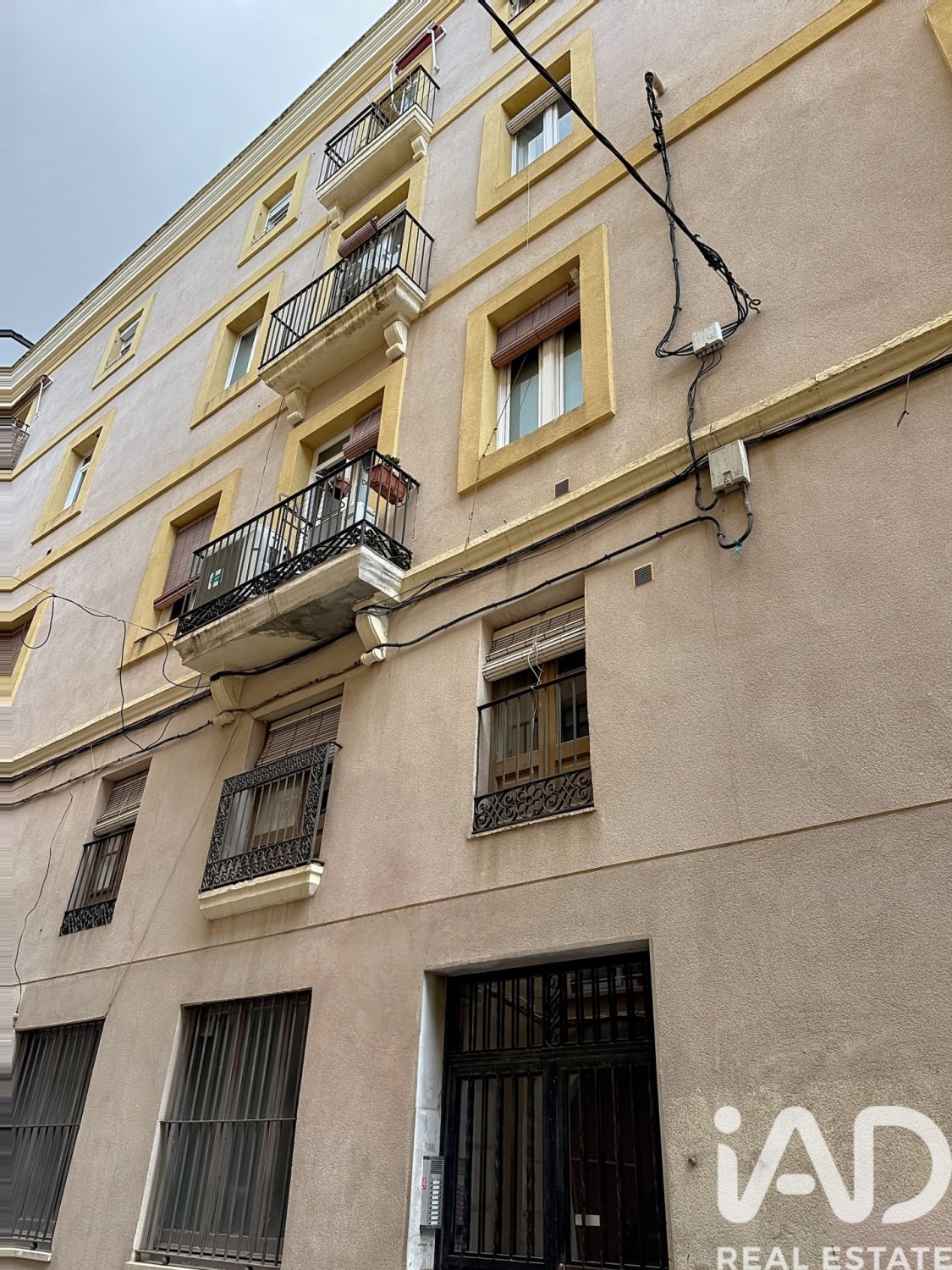 Apartment in Vilanova i la Geltru, Barcelona, Spain 3 bedrooms, 110 sq.m. No. 172881