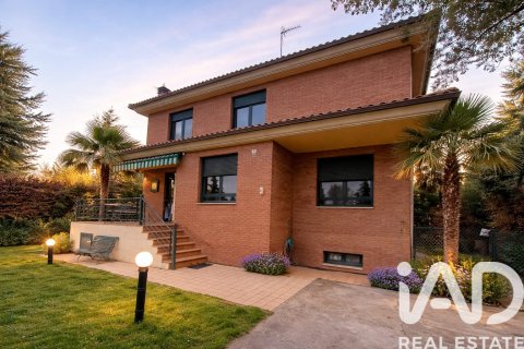 House à San Andres del Rabanedo, Leon, Espagne 4 chambres, 287 m2 No. 172882