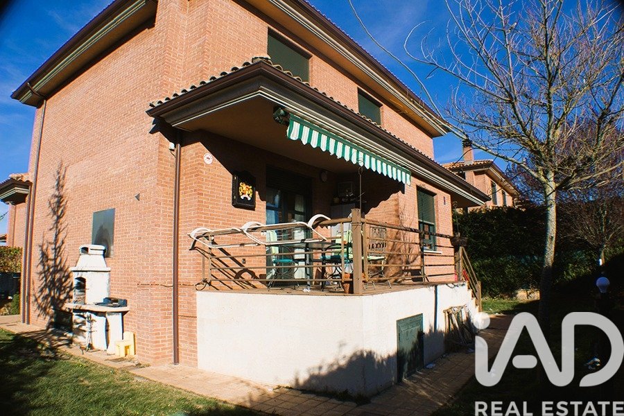 House in San Andres del Rabanedo, Leon, Spanien 4 Schlafzimmer, 287 m2 Nr. 172882