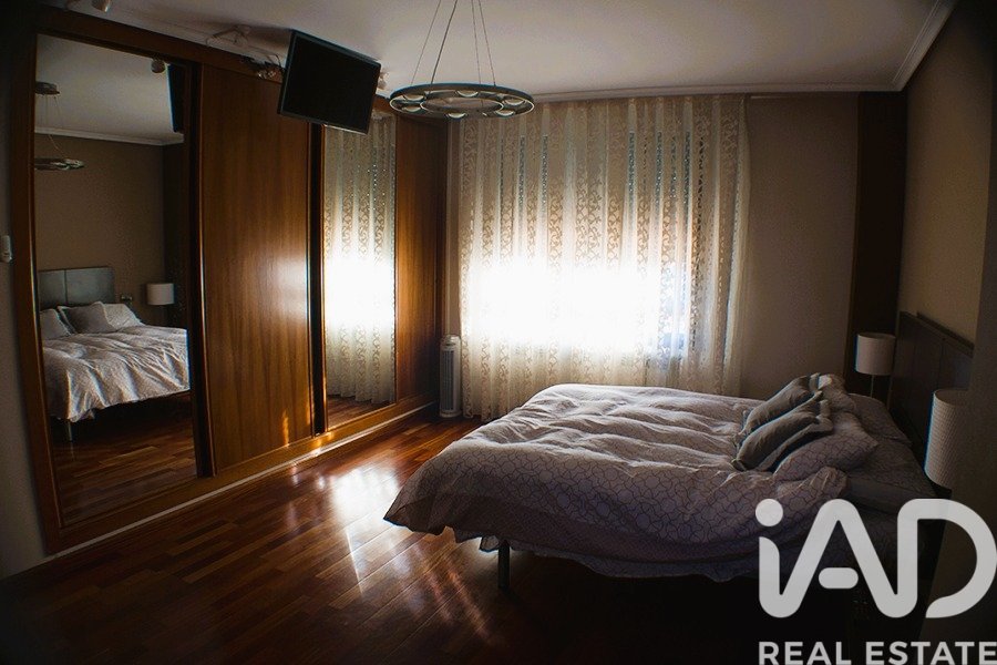 House in San Andres del Rabanedo, Leon, Spanien 4 Schlafzimmer, 287 m2 Nr. 172882