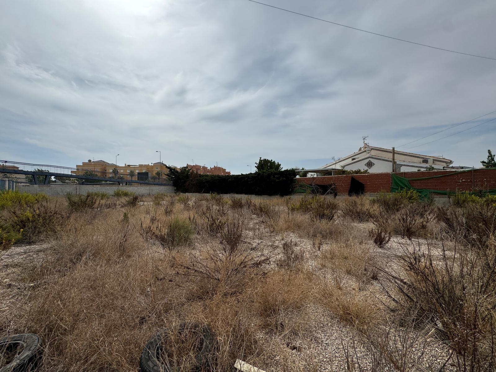 Tontti Campoamor, Alicante, Espanja 135 m2 No. 109155
