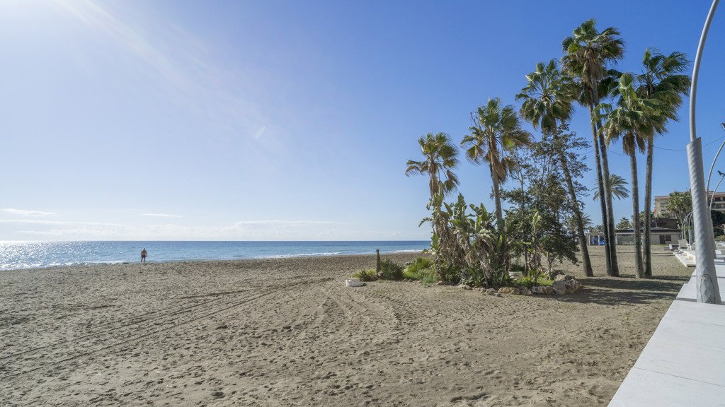 Apartamento en Estepona, Málaga, España 3 dormitorios, 92 m2 No. 107853