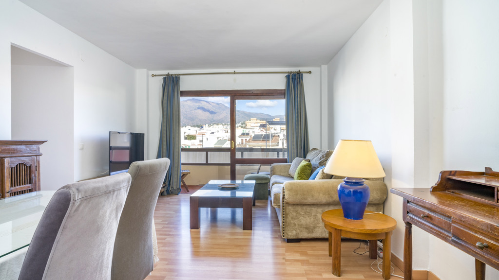 Apartamento en Estepona, Málaga, España 3 dormitorios, 92 m2 No. 107853