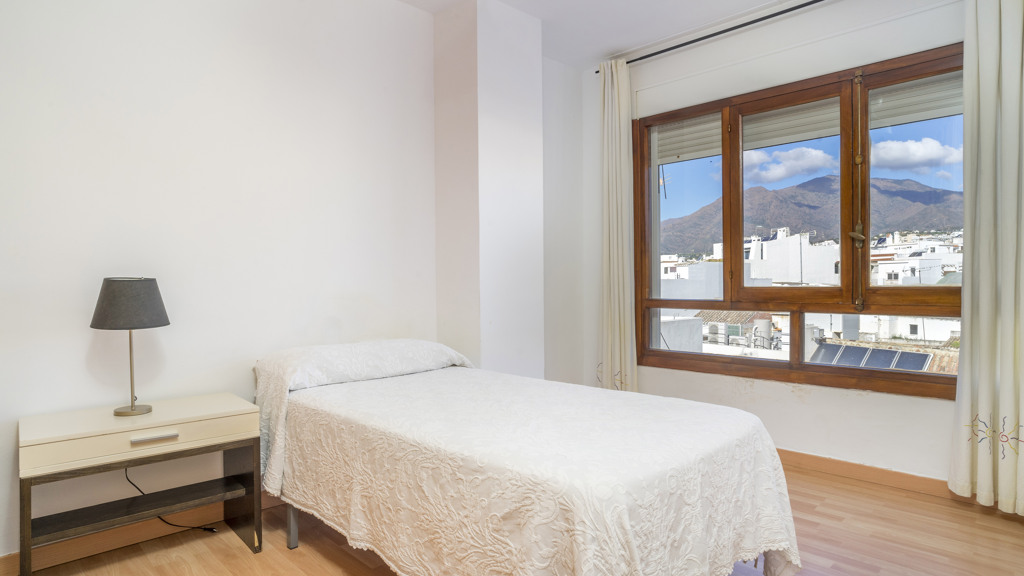 Apartamento en Estepona, Málaga, España 3 dormitorios, 92 m2 No. 107853