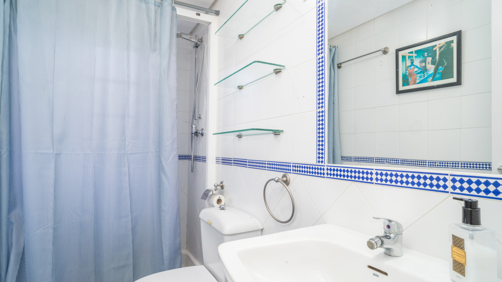 Appartamento a Manilva, Malaga, Spagna 2 camere da letto, 104 mq. N° 107852