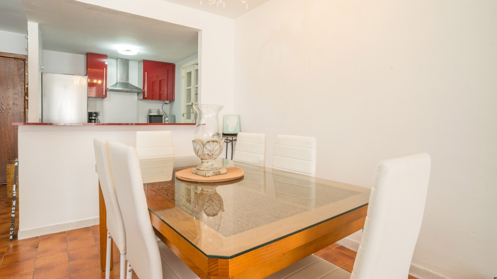 Appartamento a Manilva, Malaga, Spagna 2 camere da letto, 104 mq. N° 107852