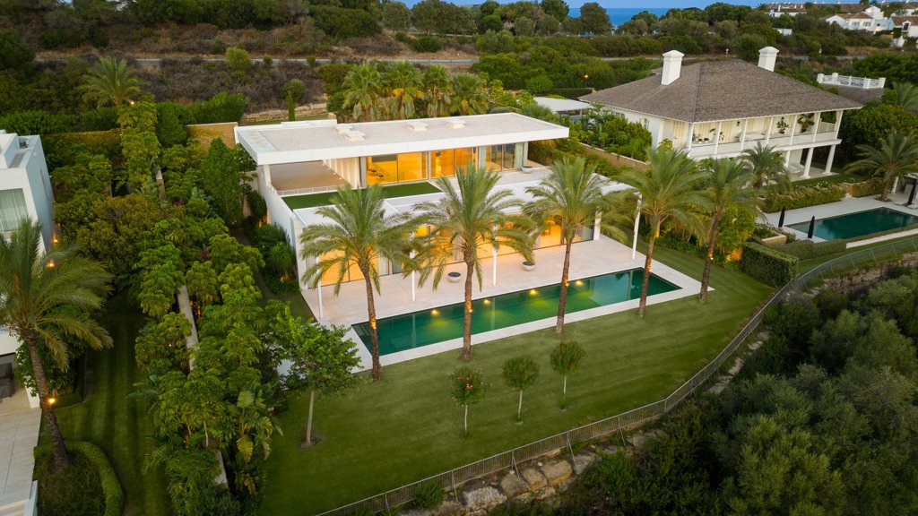 Villa i Casares, Malaga, Spanien 4 sovrum, 578 kvm. Nr. 106929