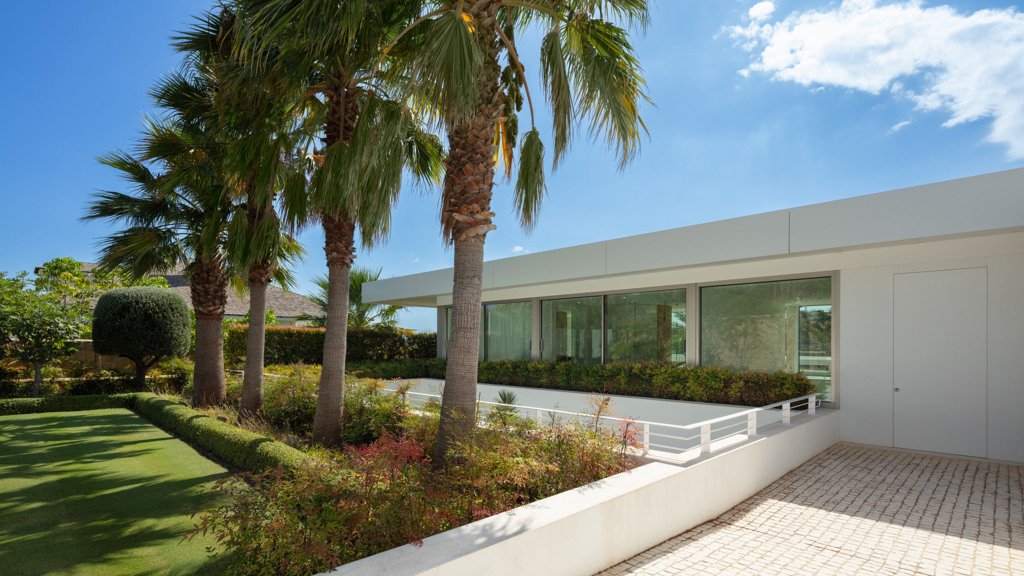 Villa i Casares, Malaga, Spanien 4 sovrum, 578 kvm. Nr. 106929