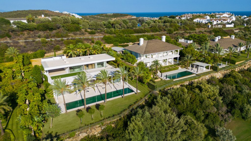 Villa i Casares, Malaga, Spanien 4 sovrum, 578 kvm. Nr. 106929