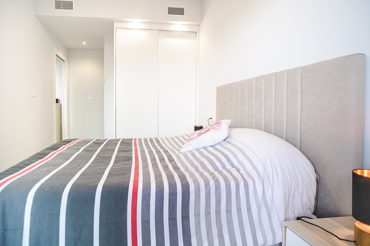 Apartamento en Alicante, España 2 dormitorios, 75 m2 No. 194581