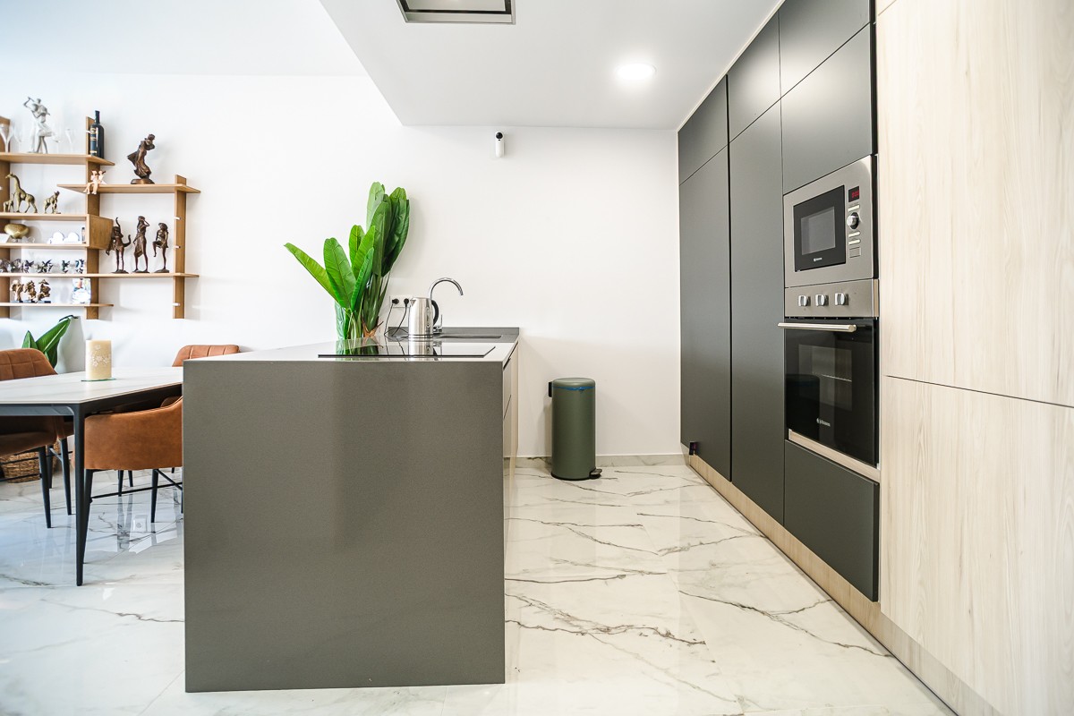Apartamento en Alicante, España 2 dormitorios, 75 m2 No. 194581