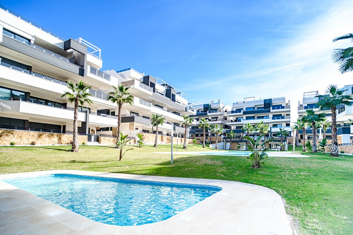 Apartamento en Alicante, España 2 dormitorios, 75 m2 No. 194581