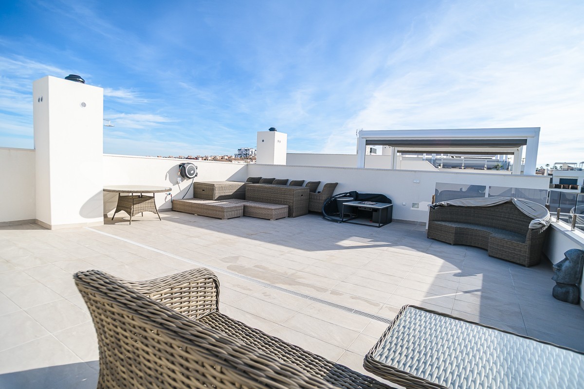Apartamento en Alicante, España 2 dormitorios, 75 m2 No. 194581