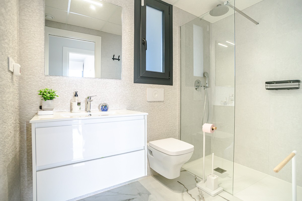 Apartamento en Alicante, España 2 dormitorios, 75 m2 No. 194581