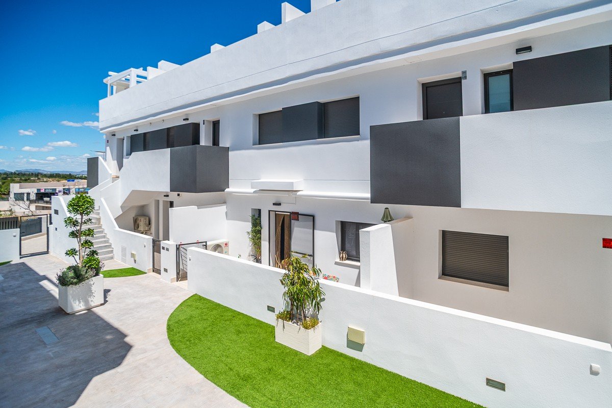 Dzīvoklis Torrevieja, Alicante, Spānijā 3 istabas, 138 m2 Nr. 194577
