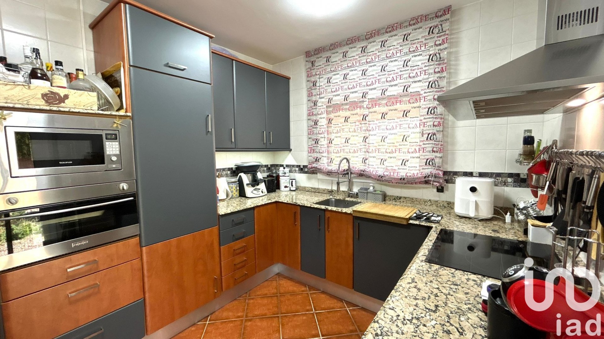 Wohnung in Barcelona, Spanien 3 Schlafzimmer, 138 m2 Nr. 153052