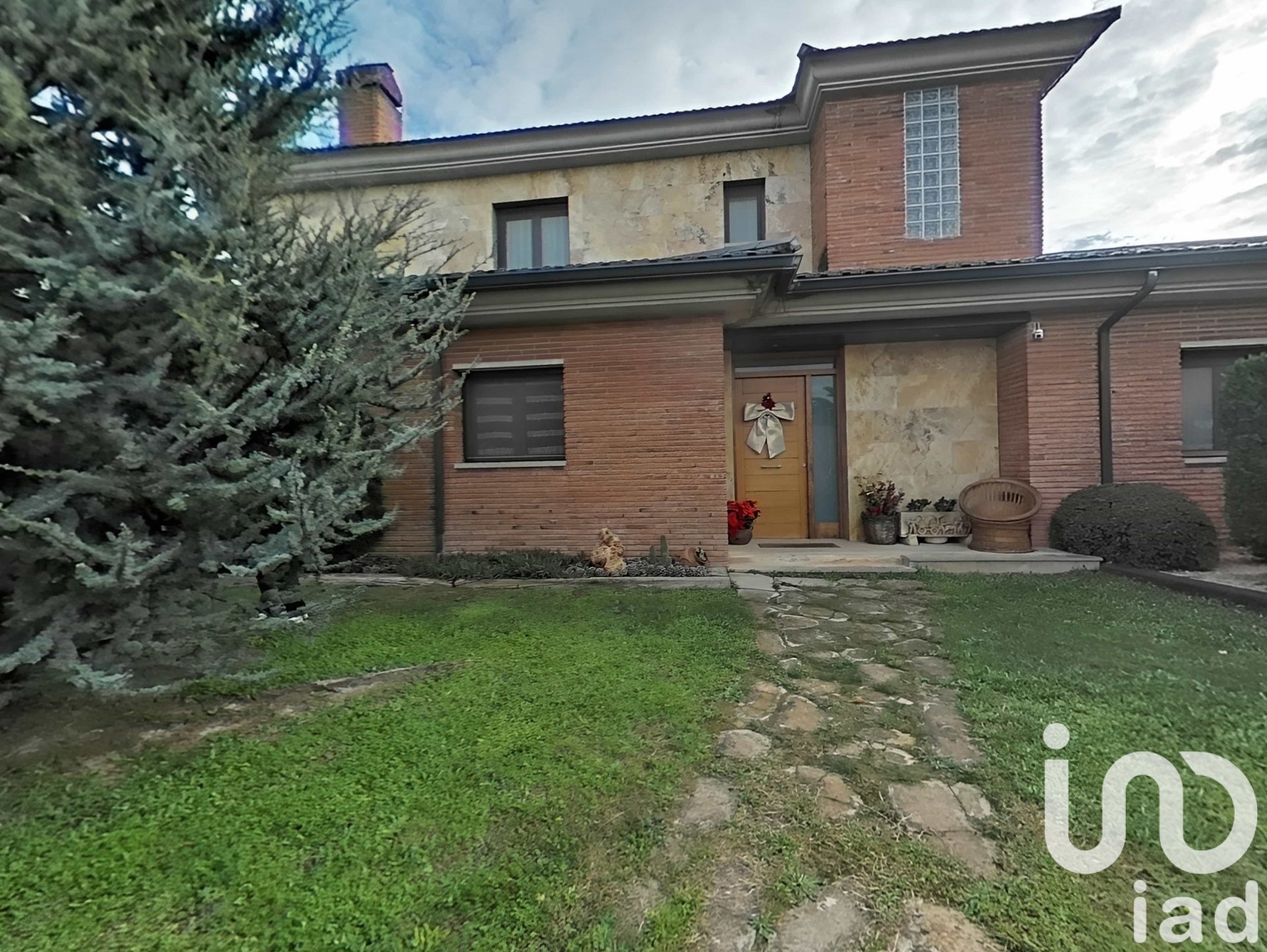 Сasa en Alpicat, Lérida, España 6 dormitorios, 376 m2 No. 153051